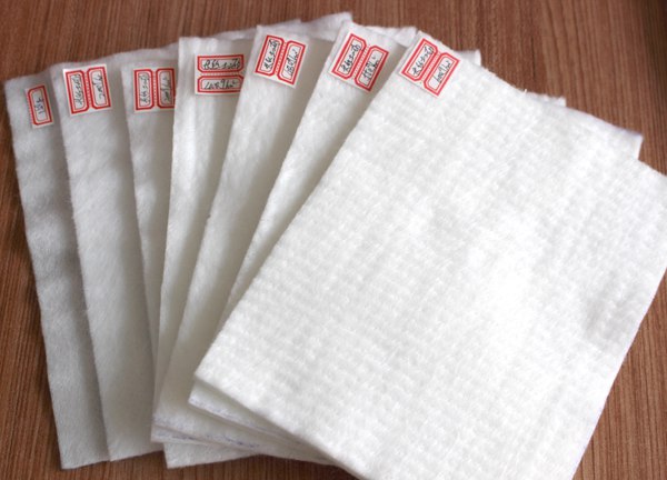 長(zhǎng)絲紡粘針刺非織造土工布 長(zhǎng)絲紡粘針刺非織造土工布